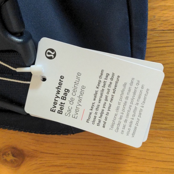 Lululemon NFL Denver Broncos Everywhere Belt Bag - Picture 6 of 9